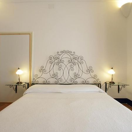 Novecento Hotel Трапани Екстериор снимка
